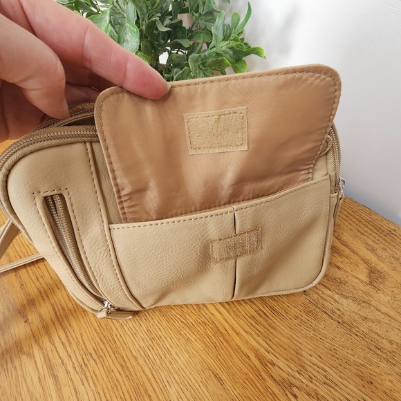 Multisac Zippy Triple Compartment Crossbody Bag - Picture 4 of 9